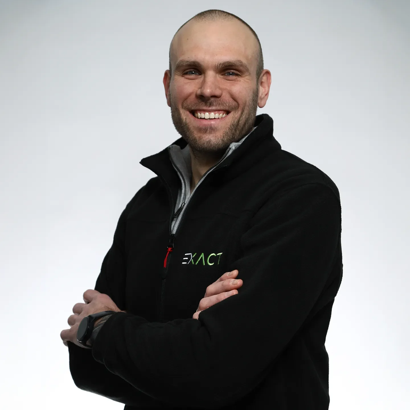 Bennie_Webiste_1440_hell